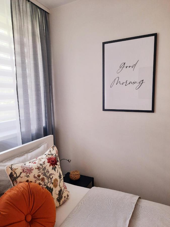 Appartamento Apartament W Centrum Wroclawia Esterno foto
